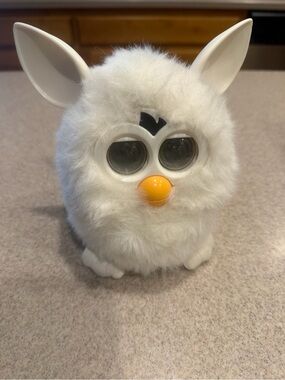 Hasbro White Furby with Orange Beak